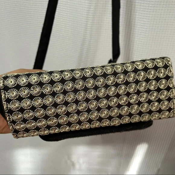 Floral Embroidered BOHO Crossbody - Picture 4 of 7